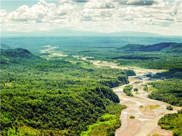 当地部落-亚马逊河