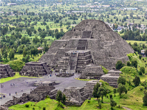 墨西哥城(Mexico City Free Tour)-特奥蒂瓦坎-日月金字塔(Teotihuacan)-圣母主教堂(Basilica  De Guadalupe)
